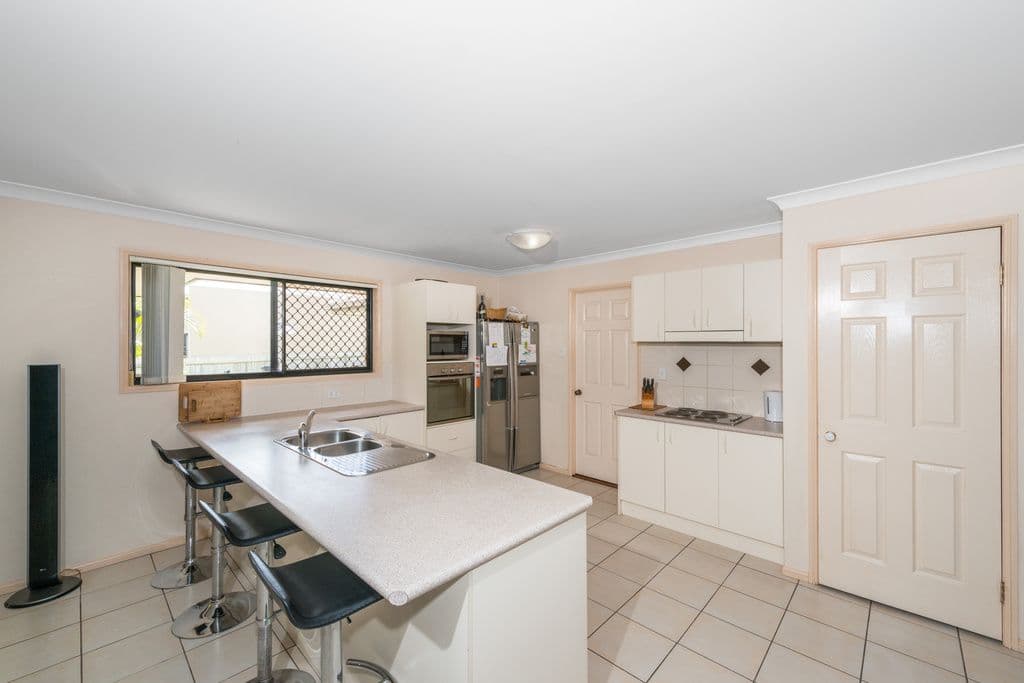 156 Waterbrooke Circuit, DREWVALE QLD 4116, Drewvale - Thumbnail 4