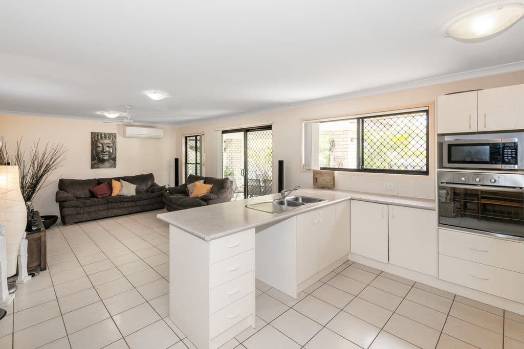156 Waterbrooke Circuit, DREWVALE QLD 4116, Drewvale - Thumbnail 5