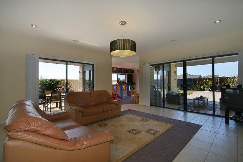 17 Teal Place, PAKENHAM VIC 3810, Pakenham - Thumbnail 4