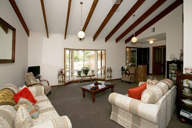 8 Clare Avenue, LAKE ALBERT NSW 2650, Lake Albert - Thumbnail 4