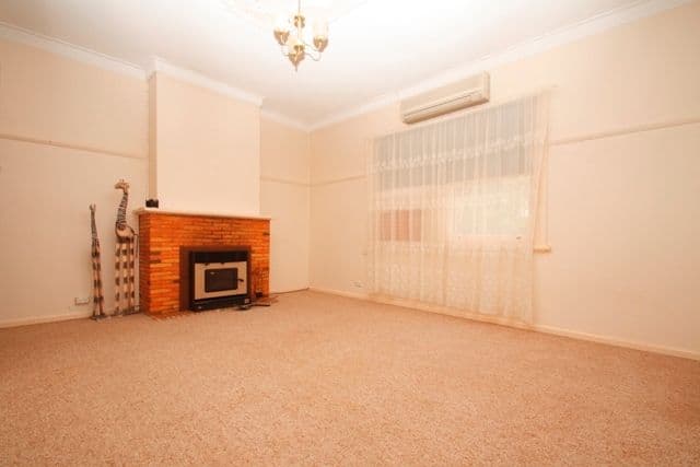 96 Drummond Avenue, LOXTON SA 5333, Loxton - Thumbnail 2