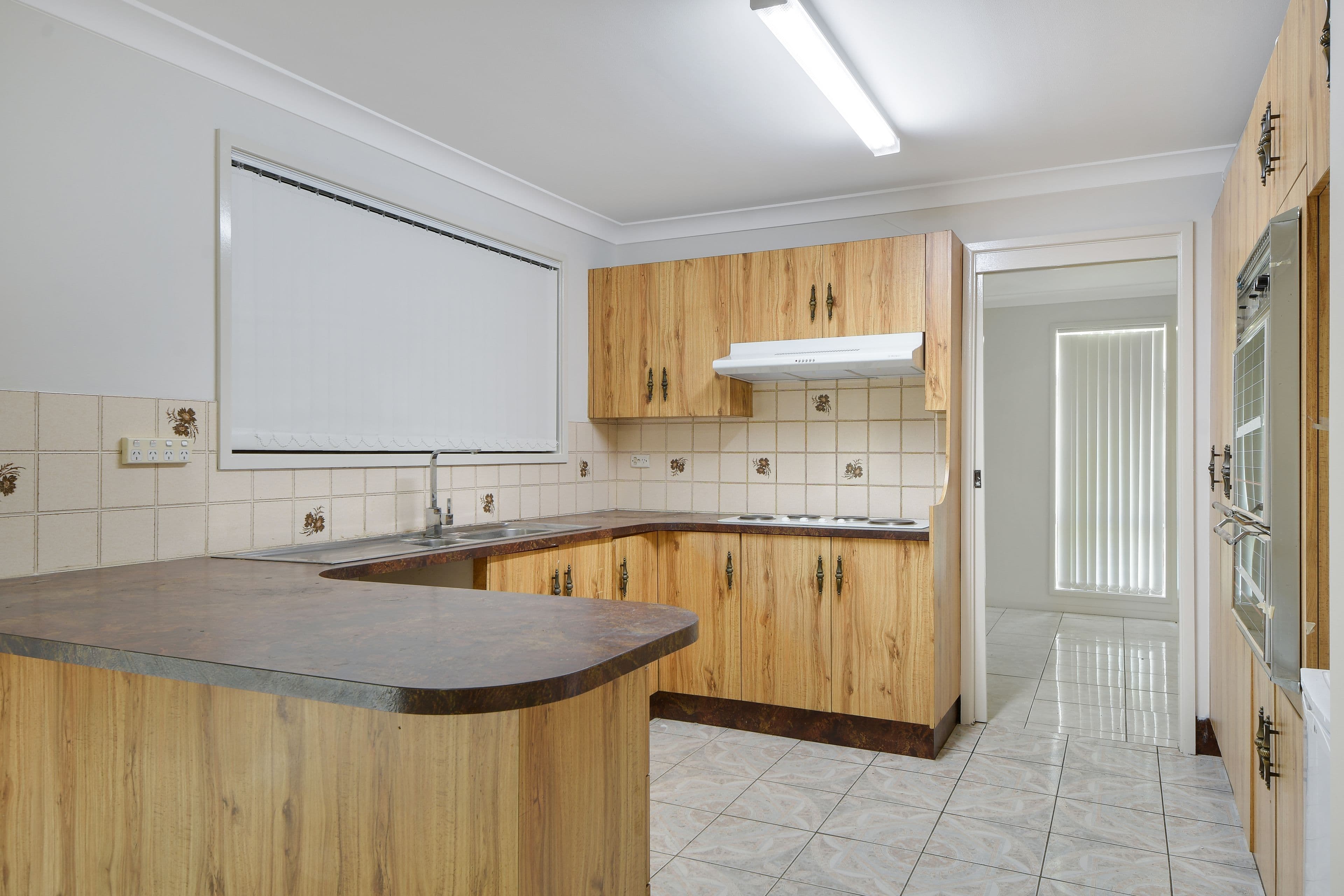 19 Guernsey Avenue, Minto - Thumbnail 4