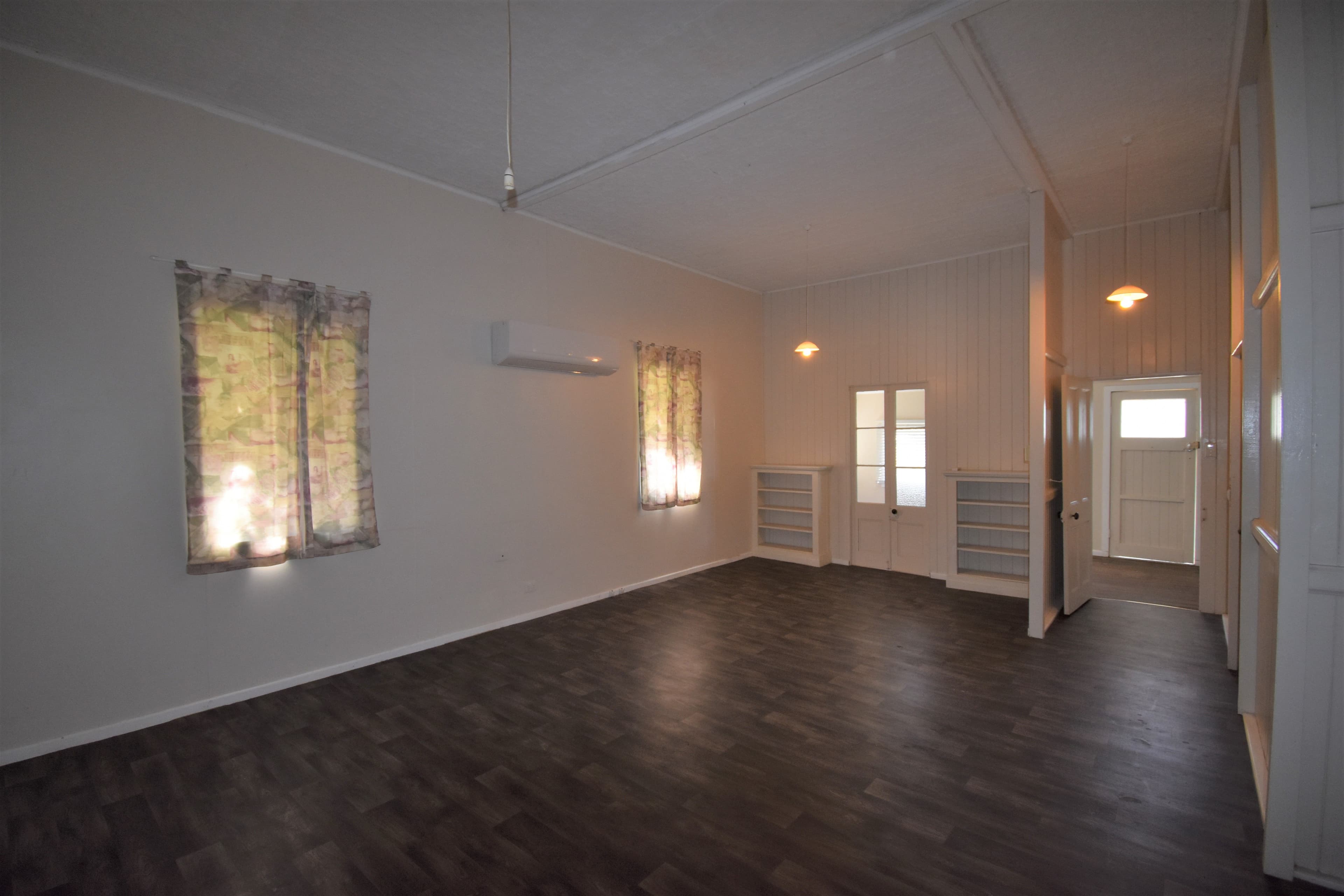 54 Willow Street, Barcaldine QLD 4725, Barcaldine - Thumbnail 3