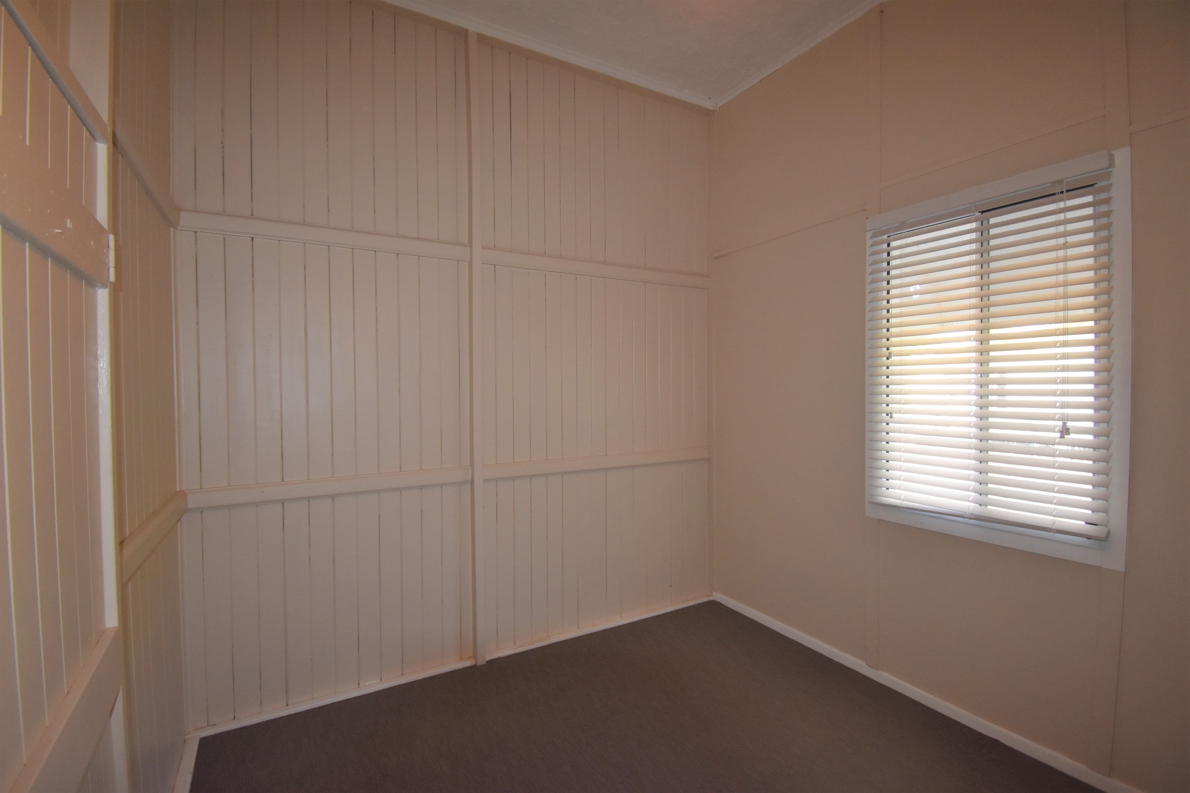 54 Willow Street, Barcaldine QLD 4725, Barcaldine - Thumbnail 7