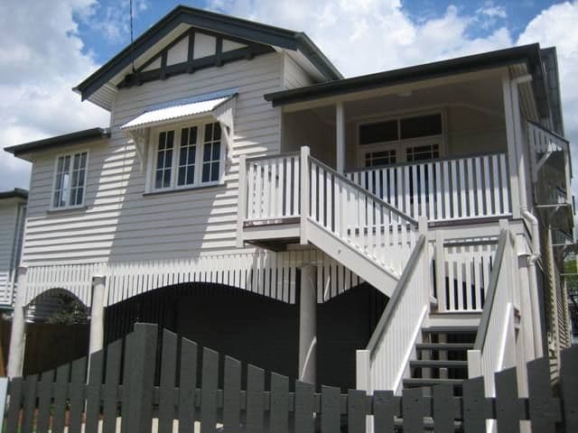 24  Connors  Street, GRACEVILLE QLD 4075, Graceville - Thumbnail 2