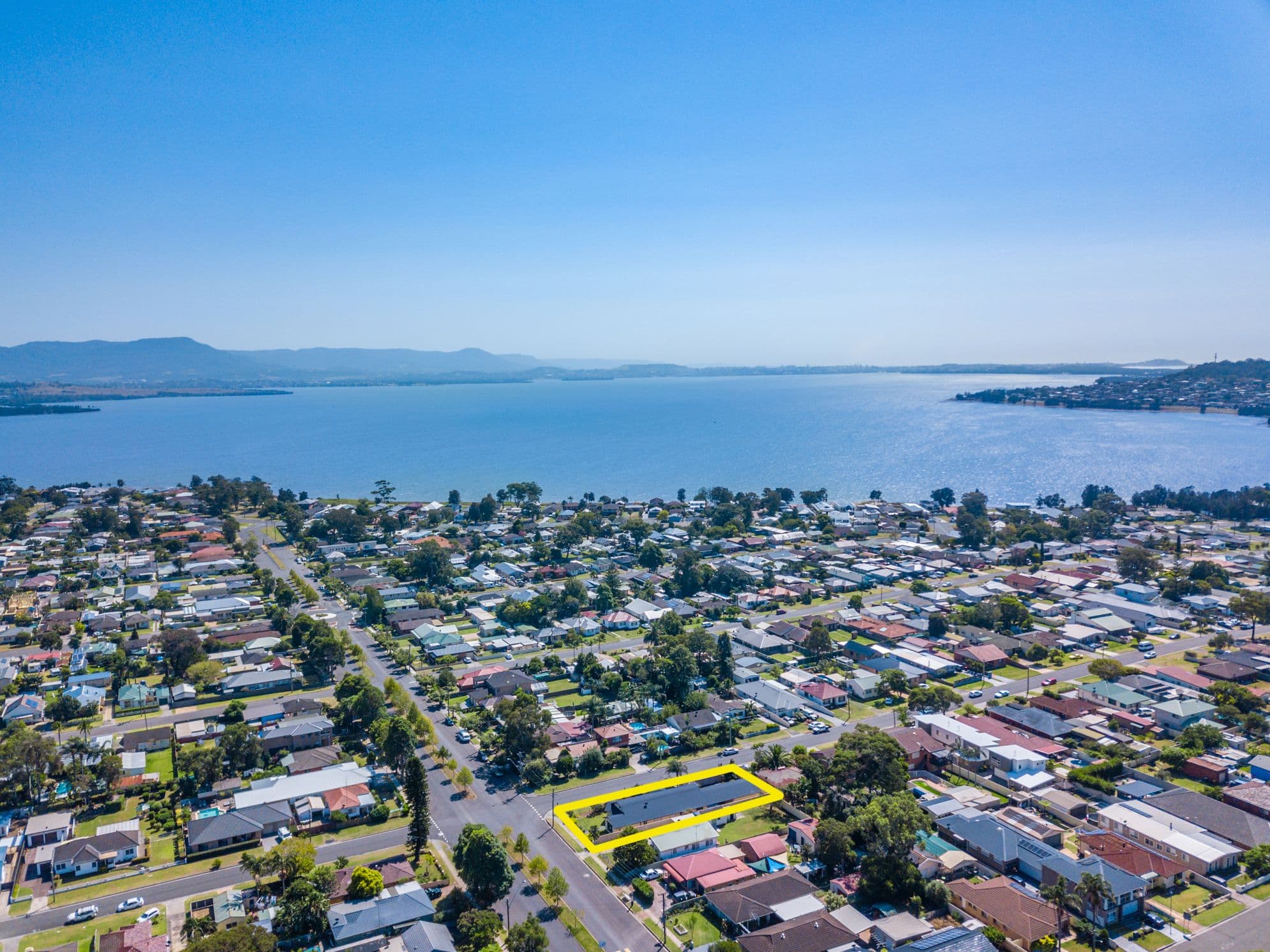 102 Central Avenue, Oak Flats - Image 1