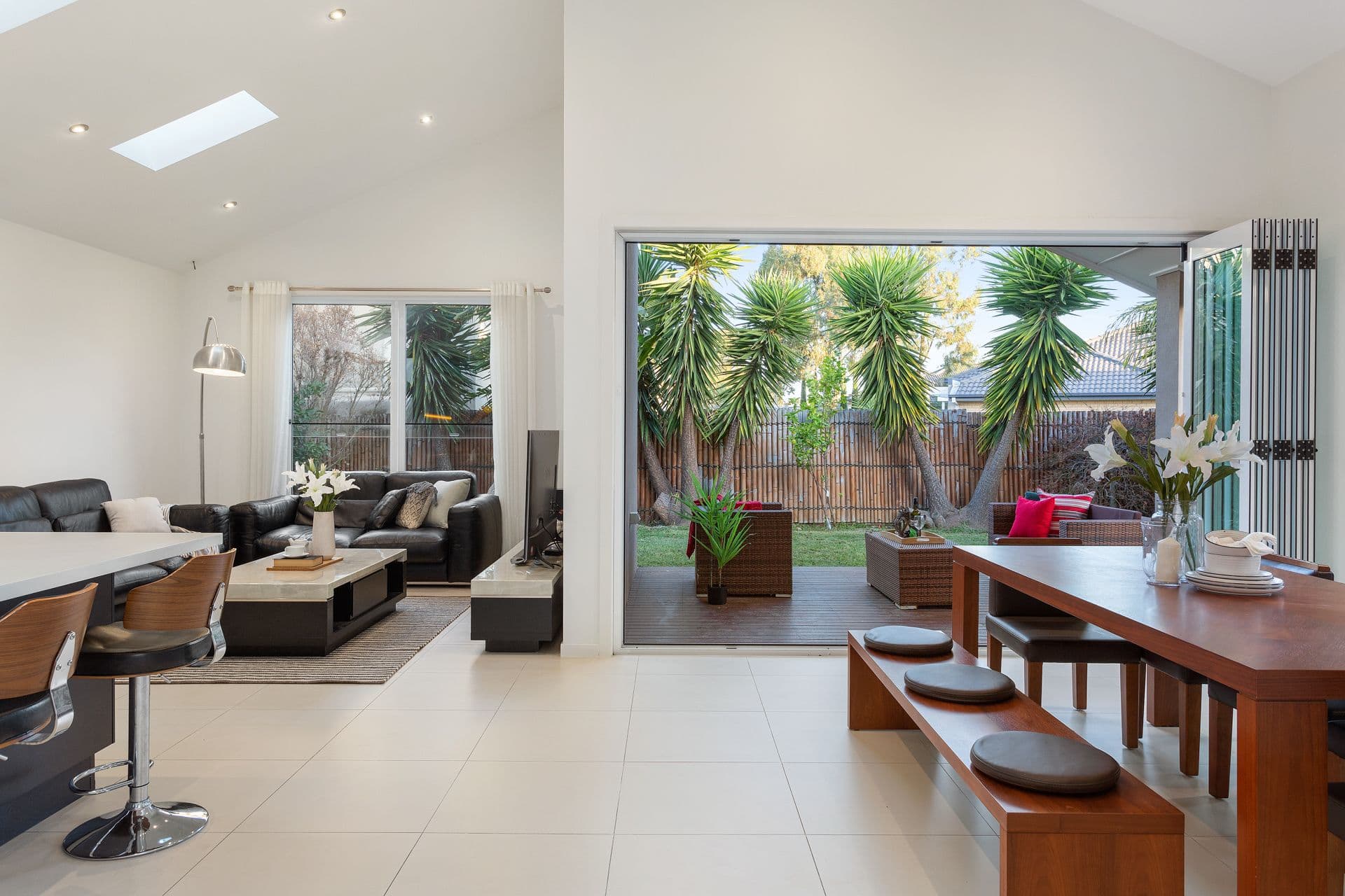 10 Bayside Drive, Sanctuary Lakes VIC 3030, Sanctuary Lakes - Thumbnail 3