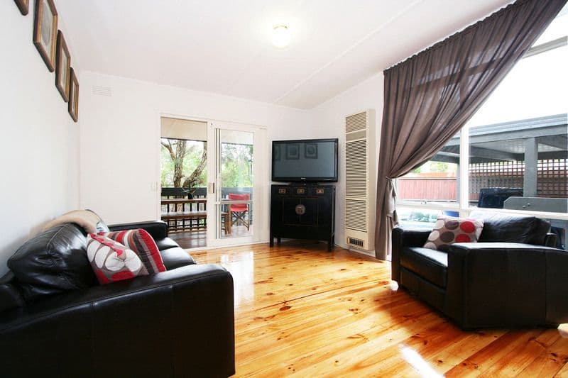 48 Ireland Street, RINGWOOD VIC 3134, Ringwood - Thumbnail 2