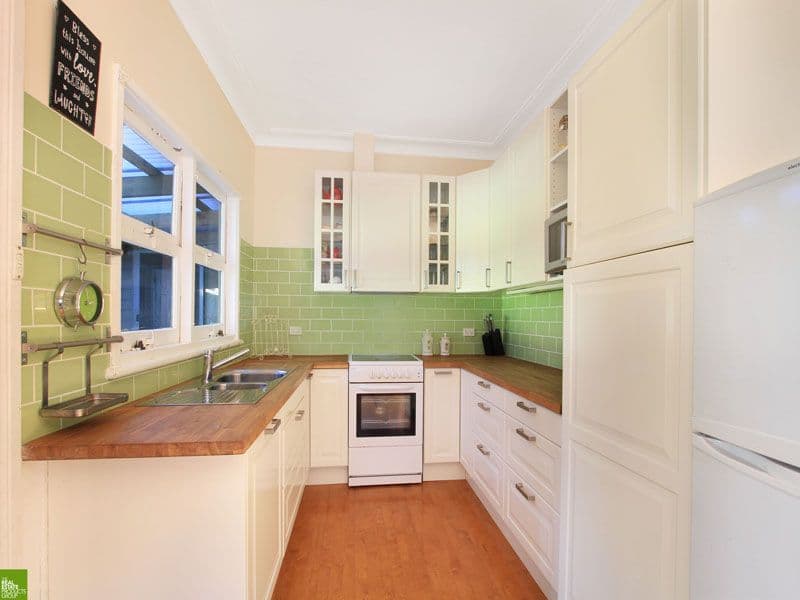 57 Mirrabooka Road, LAKE HEIGHTS NSW 2502, Lake Heights - Thumbnail 3