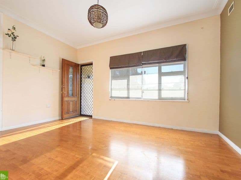 57 Mirrabooka Road, LAKE HEIGHTS NSW 2502, Lake Heights - Thumbnail 4