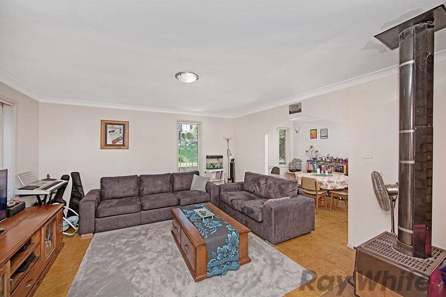 14 Craigie Avenue, Kanwal NSW 2259, Kanwal - Thumbnail 4