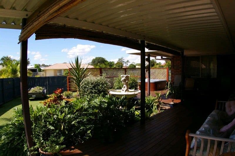 18 Linthaven Drive, ROTHWELL QLD 4022, Rothwell - Thumbnail 8