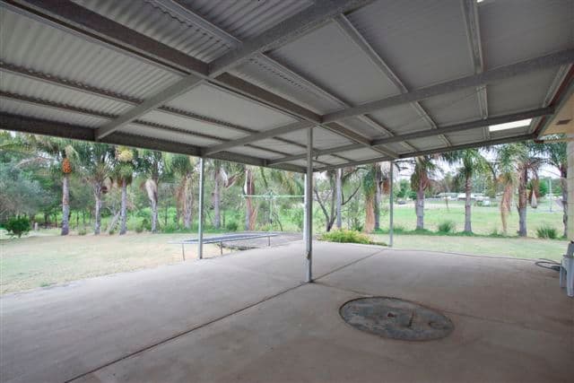 6 Parkridge Drive, WITHCOTT QLD 4352, Withcott - Thumbnail 5