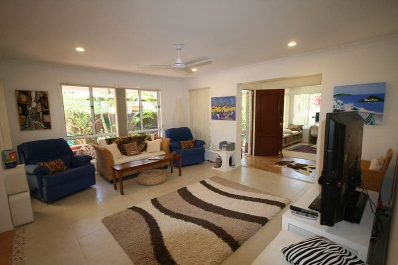 9 Tuggerah Close, ROBINA QLD 4226, Robina - Thumbnail 3