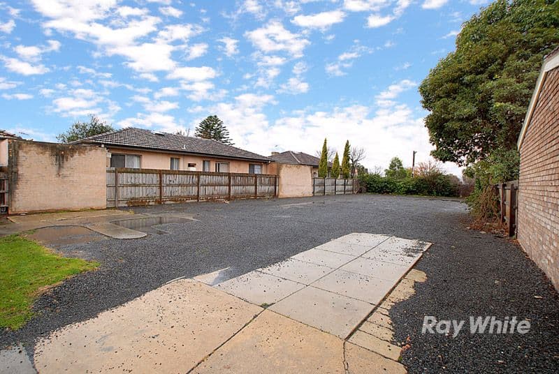 13 Adelaide Street, DANDENONG VIC 3175, Dandenong - Thumbnail 4