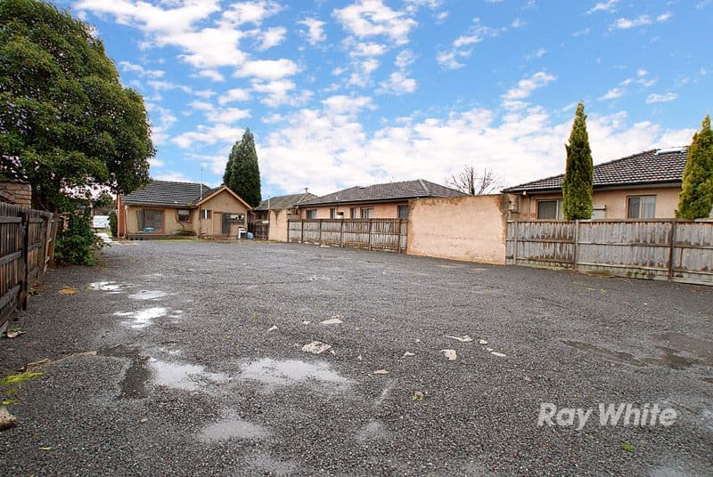 13 Adelaide Street, DANDENONG VIC 3175, Dandenong - Thumbnail 5
