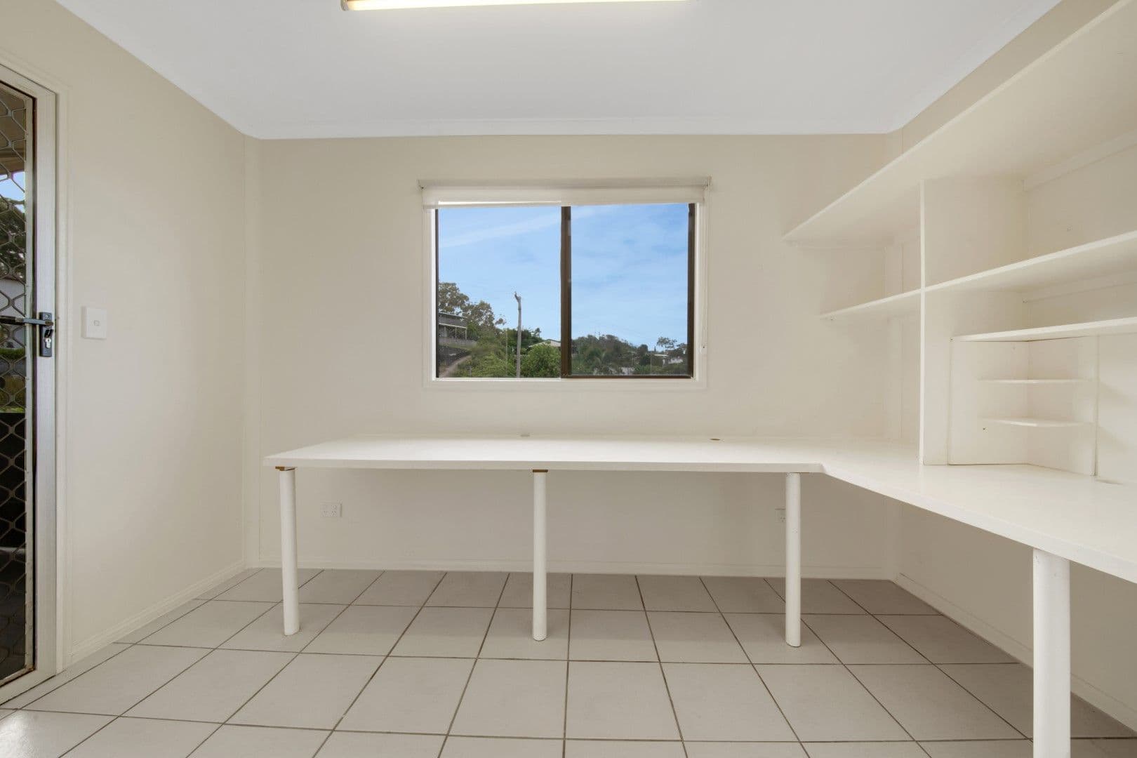 4 Jarrah Court, Kin Kora QLD 4680, Kin Kora - Thumbnail 2