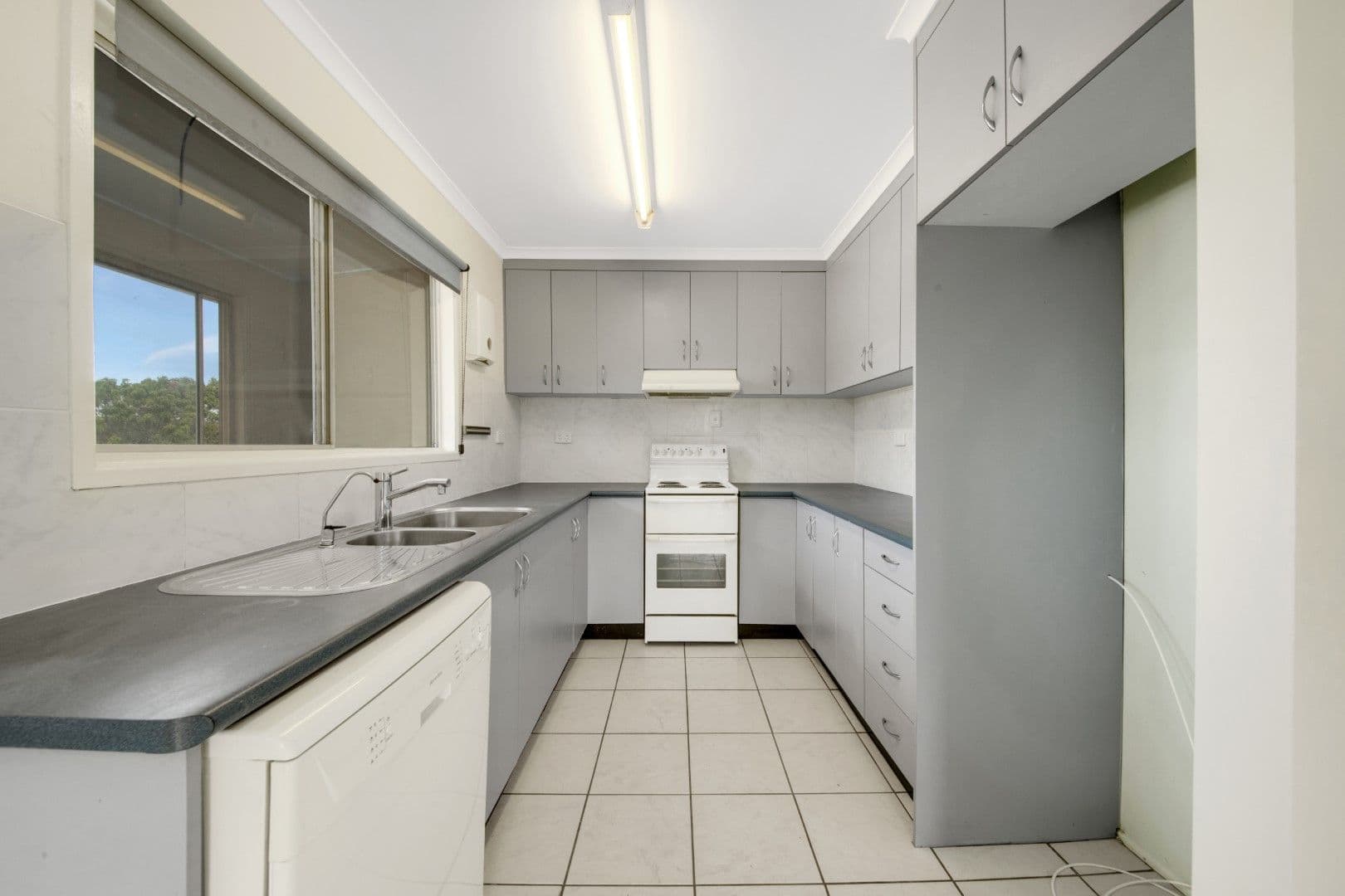 4 Jarrah Court, Kin Kora QLD 4680, Kin Kora - Thumbnail 5