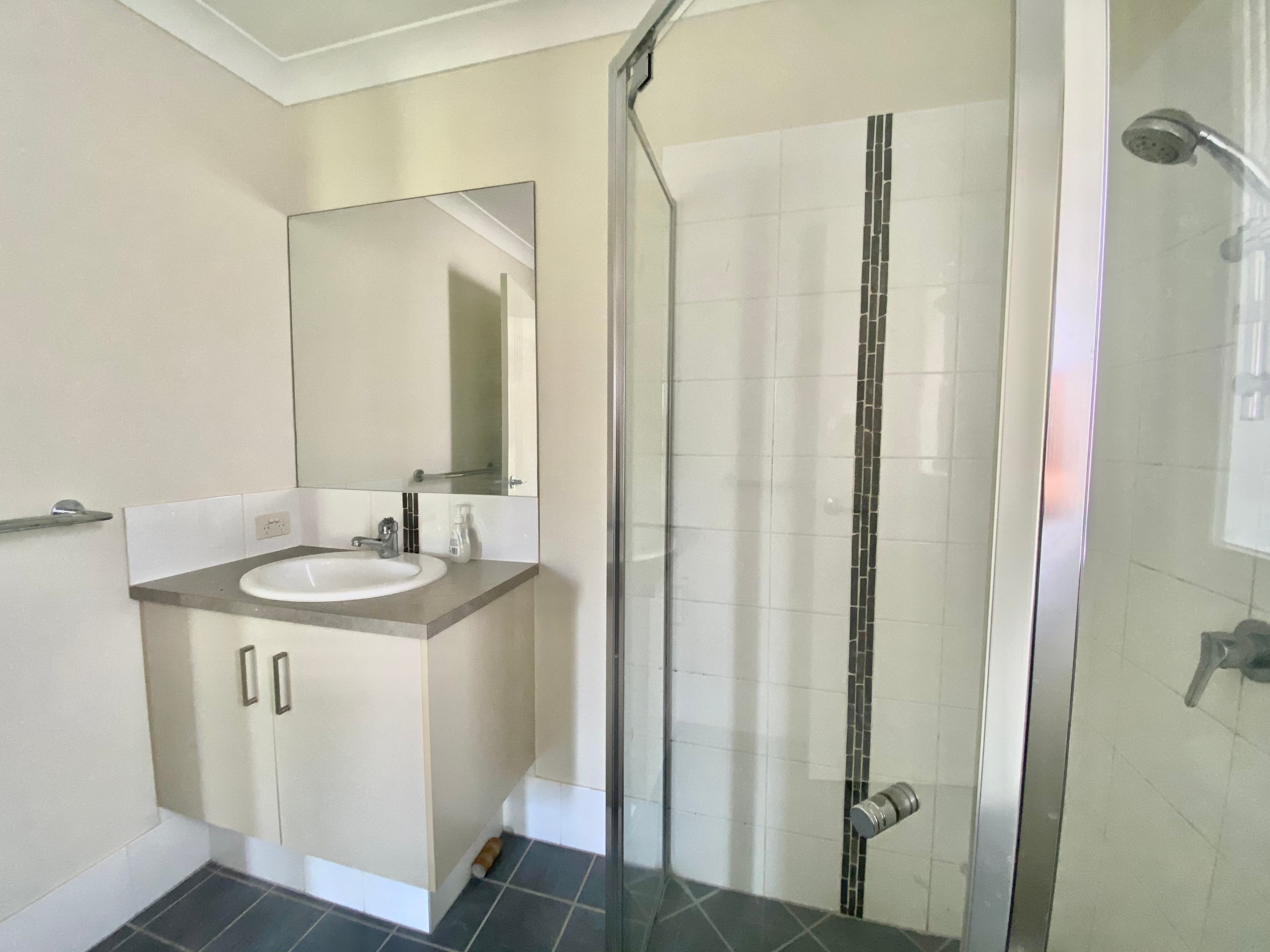 7 Zanow Street, North Booval QLD 4304, North Booval - Thumbnail 8