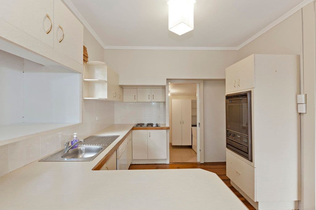2 Mungala Street, ROCHEDALE SOUTH QLD 4123, Rochedale South - Thumbnail 3