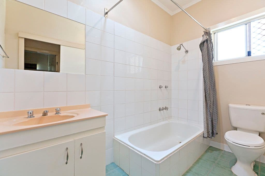 2 Mungala Street, ROCHEDALE SOUTH QLD 4123, Rochedale South - Thumbnail 5