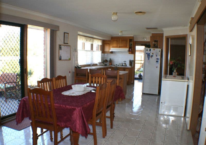 MELTON VIC 3337, Melton - Thumbnail 2