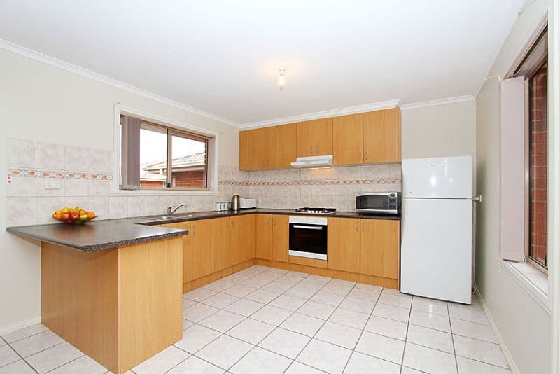 31-33 Purinuan Road, RESERVOIR VIC 3073, Reservoir - Thumbnail 2