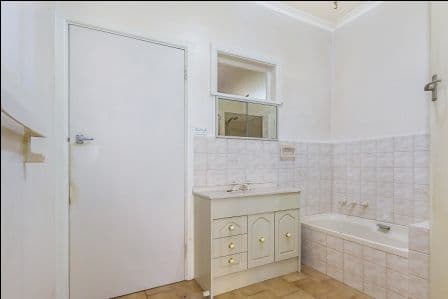 135 Woodhouse Grove, BOX HILL NORTH VIC 3129, Box Hill North - Thumbnail 5