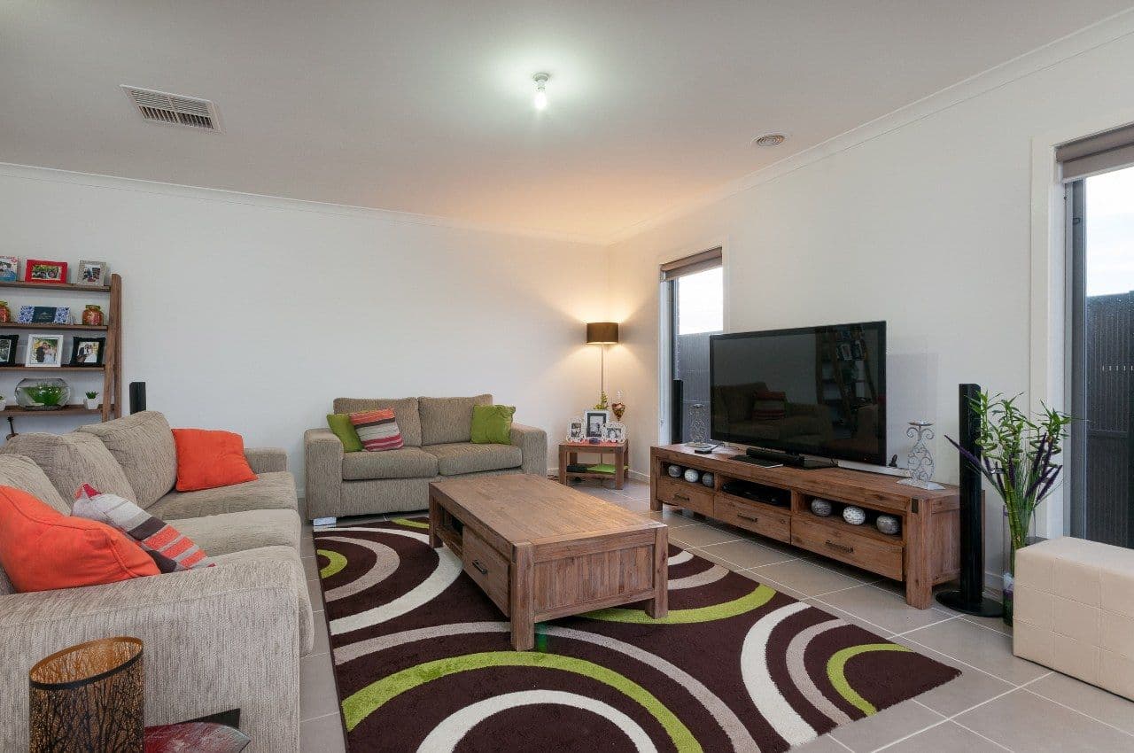 21 Hadley Lane, CRAIGIEBURN VIC 3064, Craigieburn - Thumbnail 4