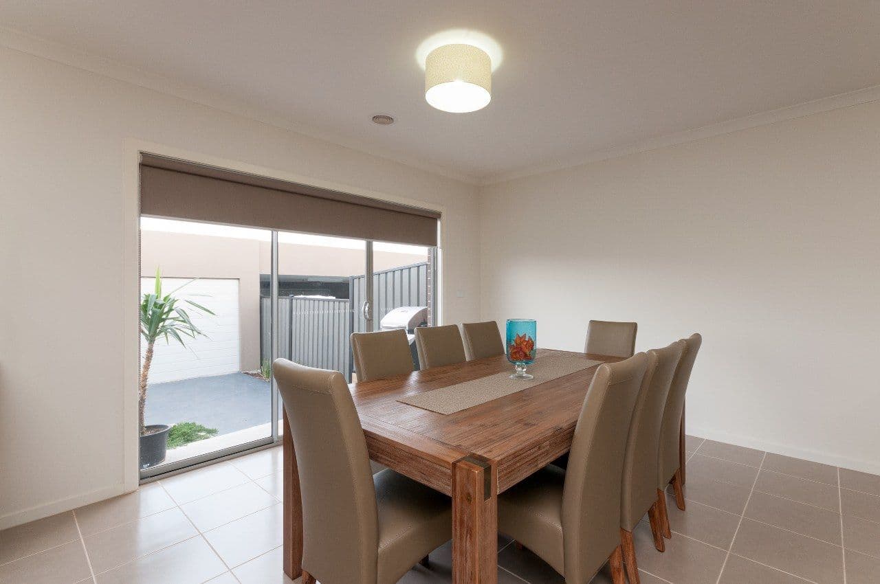 21 Hadley Lane, CRAIGIEBURN VIC 3064, Craigieburn - Thumbnail 5