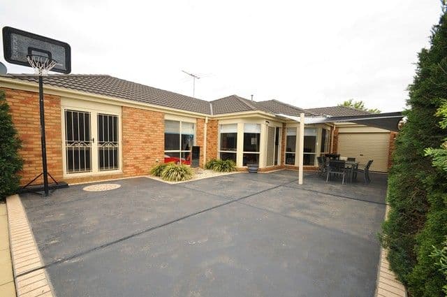 9 Diamond Drive, WERRIBEE VIC 3030, Werribee - Thumbnail 8