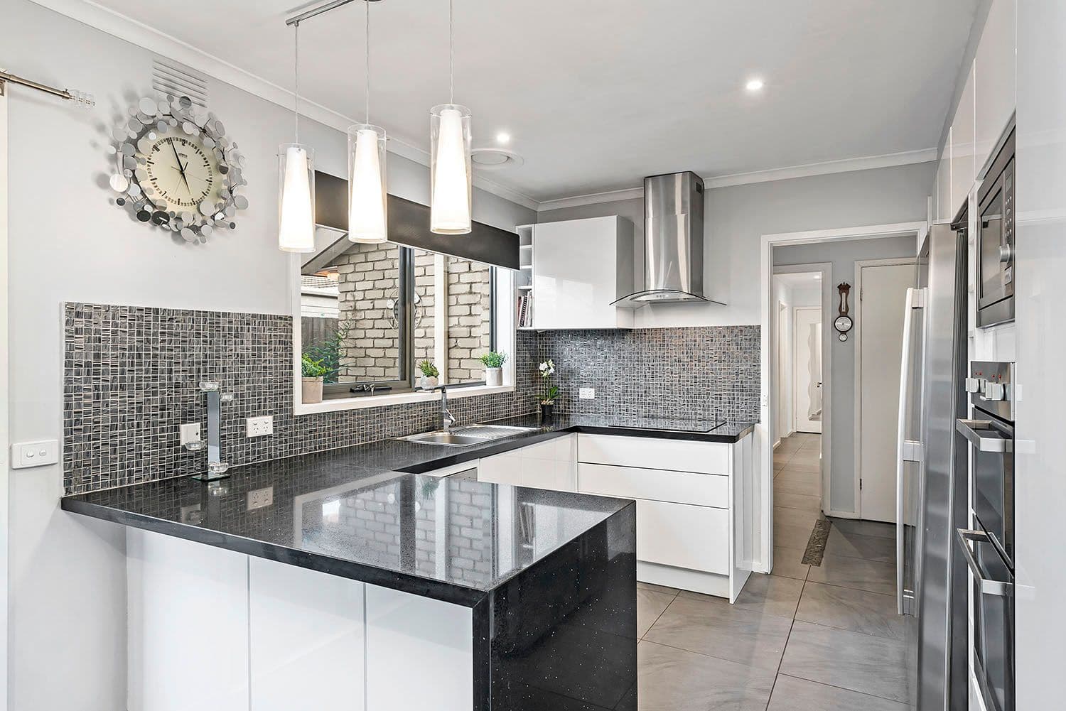 393 Station Street, Bonbeach VIC 3196, Bonbeach - Image 1