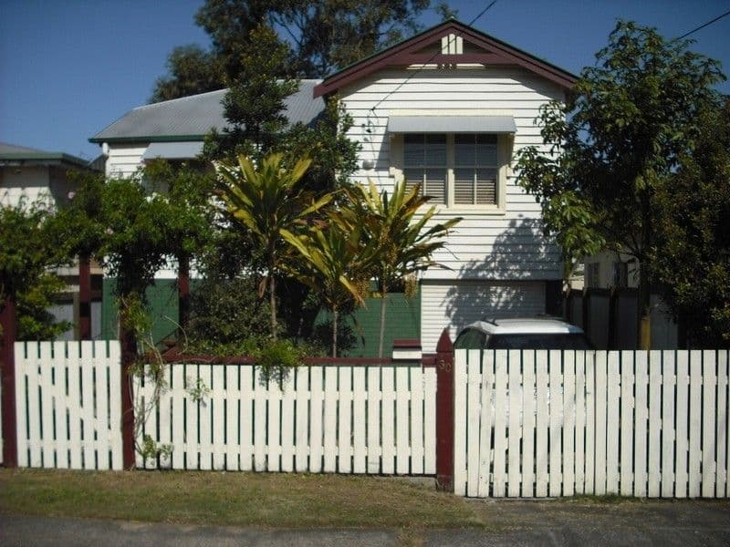 30 Madgwick Street, Wynnum QLD 4178, Wynnum - Image 1
