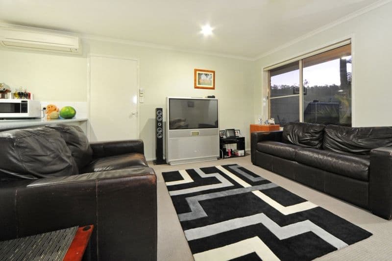 12 Esk Terrace, CANNONVALE QLD 4802, Cannonvale - Thumbnail 3