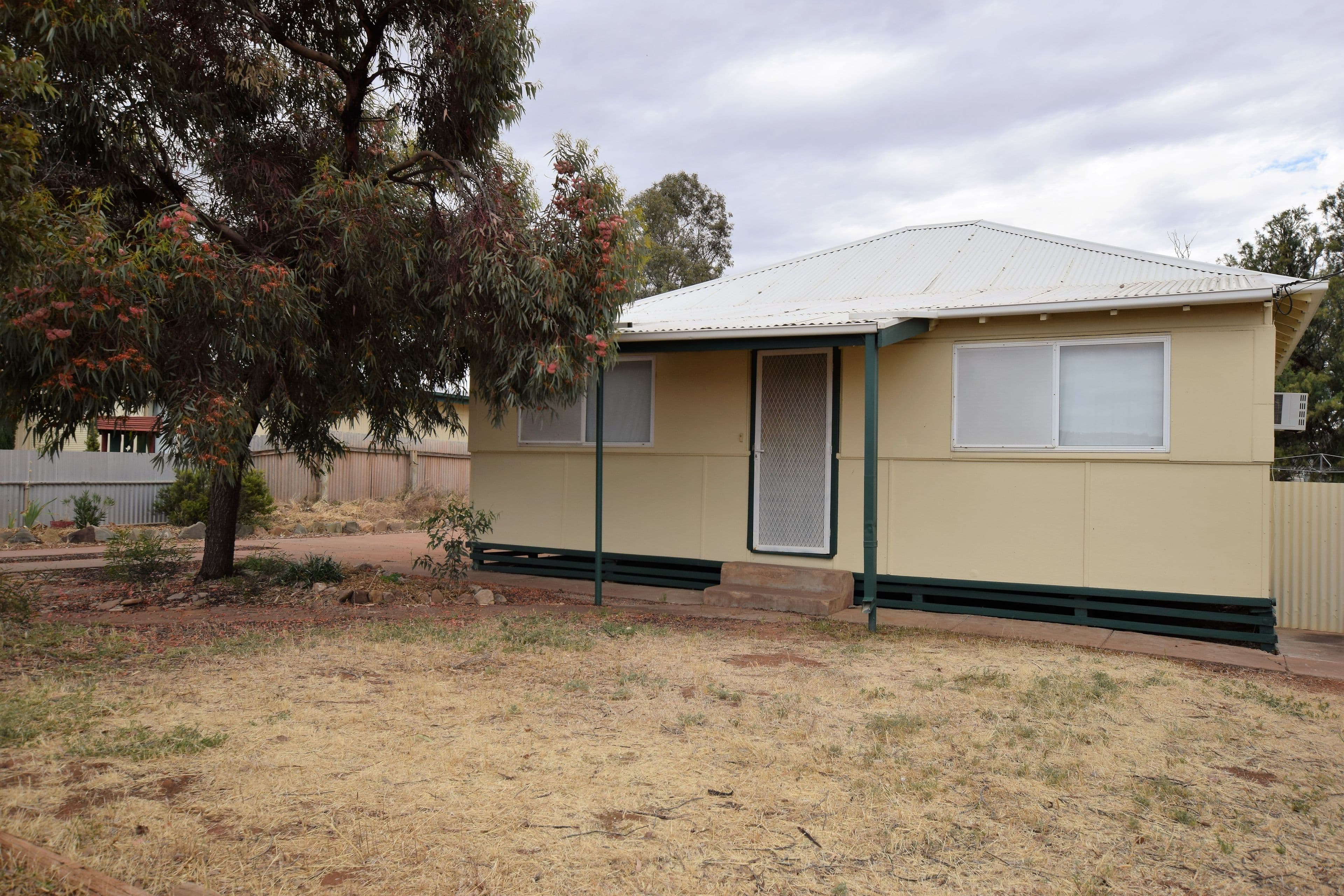 16 West Terrace, Quorn SA 5433, Quorn - Image 1