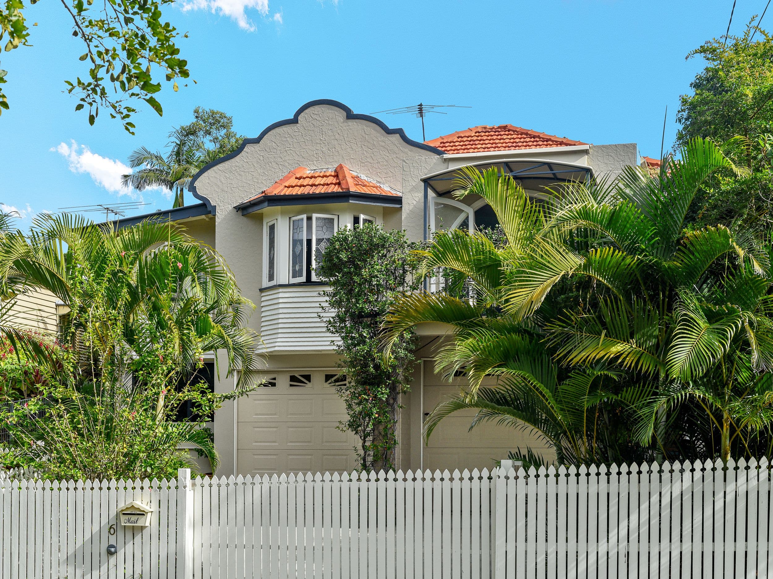 6 Lanham Crescent, Newmarket QLD 4051, Newmarket - Thumbnail 2