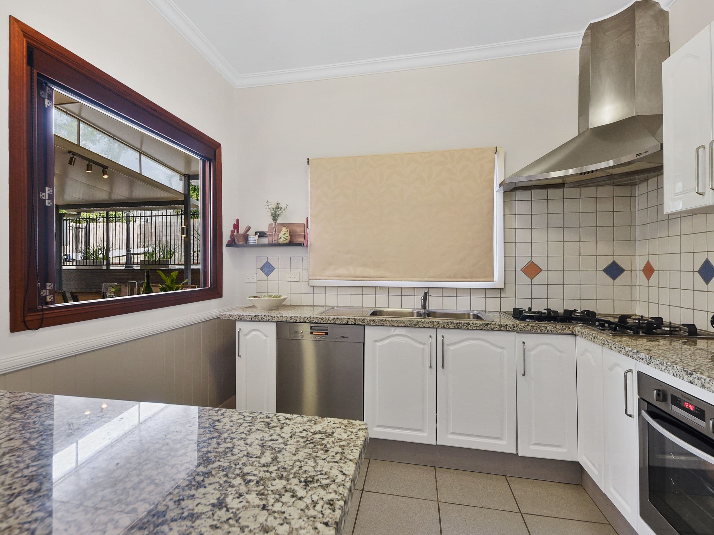 6 Lanham Crescent, Newmarket QLD 4051, Newmarket - Thumbnail 8