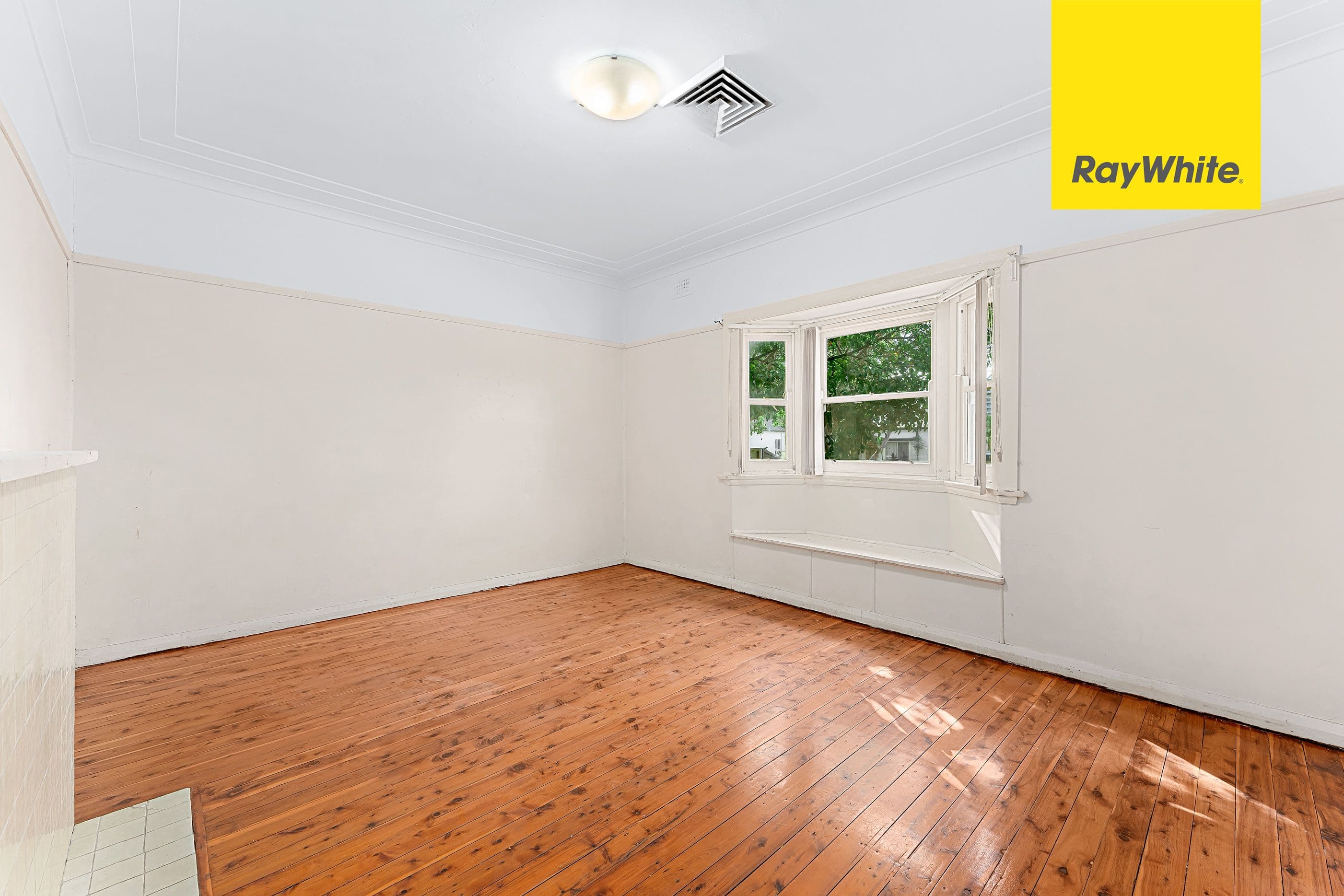 32 Victoria Street East, Lidcombe NSW 2141, Lidcombe - Thumbnail 2