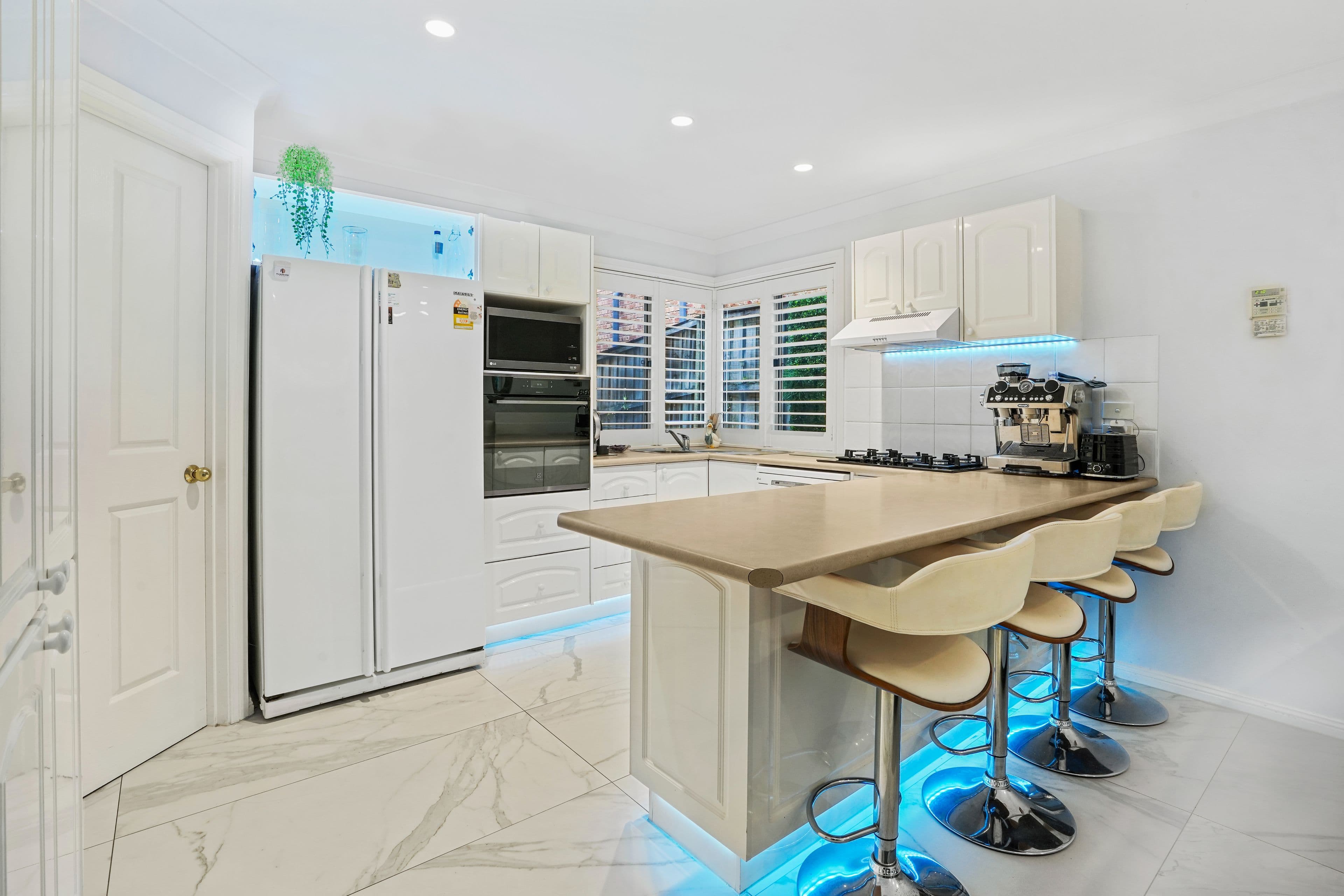 20 Fernbrook Place, Castle Hill NSW 2154, Castle Hill - Thumbnail 3