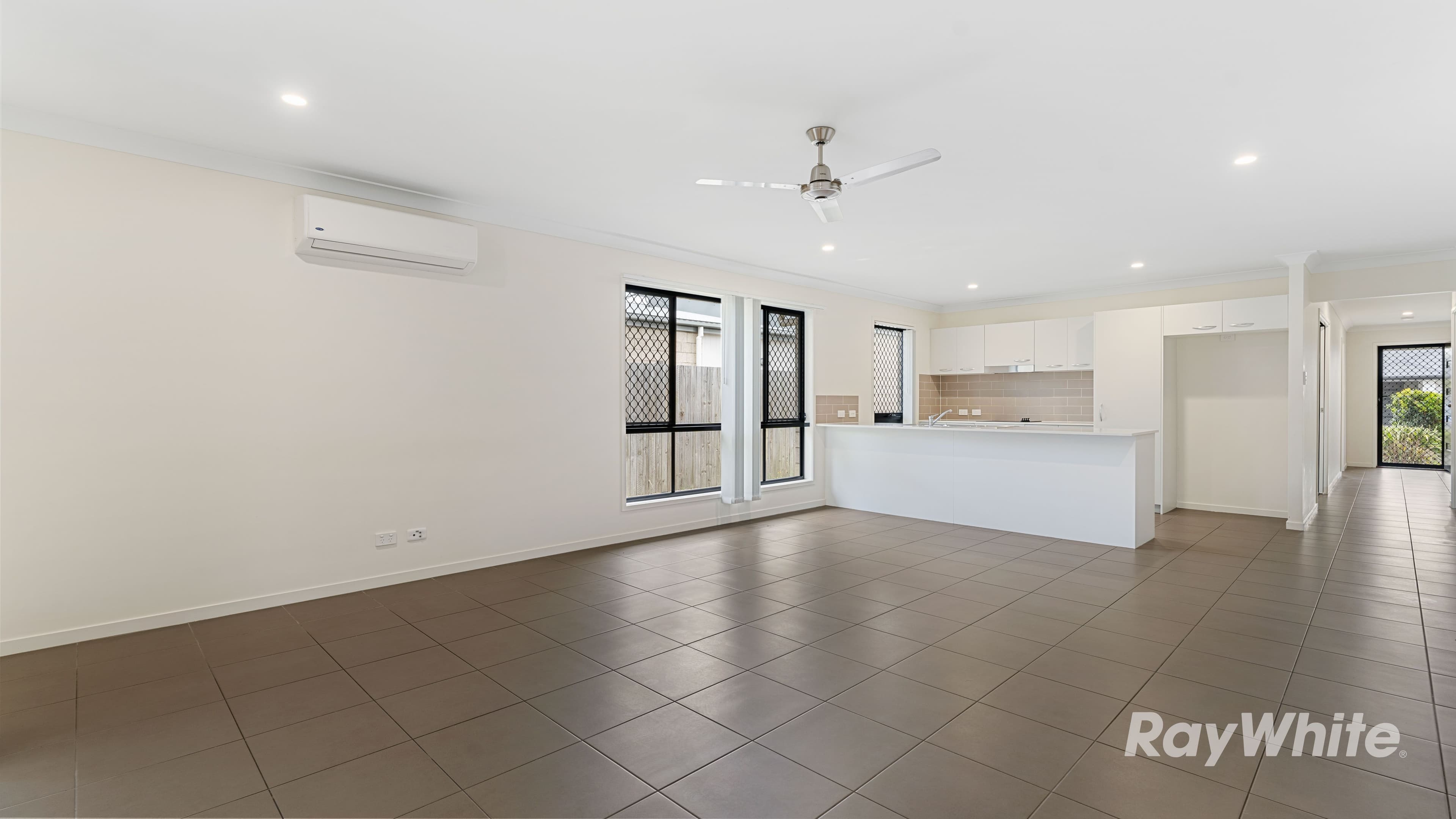 14 Frederick Place, Park Ridge QLD 4125, Park Ridge - Thumbnail 7