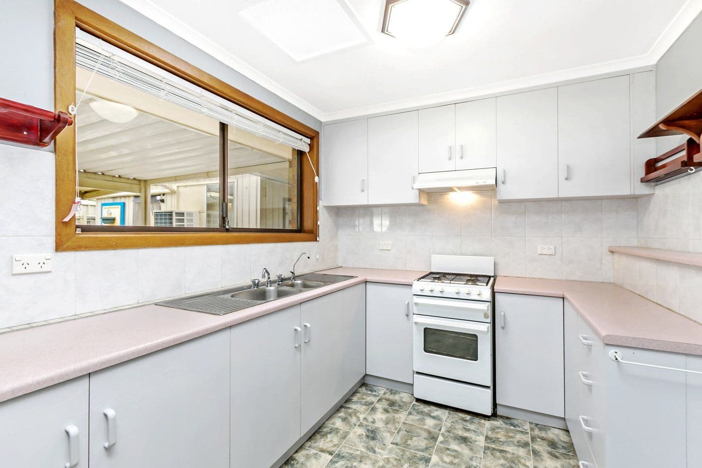 114 Taylors Avenue, Morphett Vale SA 5162, Morphett Vale - Thumbnail 4