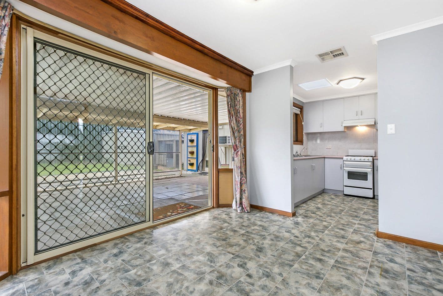 114 Taylors Avenue, Morphett Vale SA 5162, Morphett Vale - Thumbnail 7