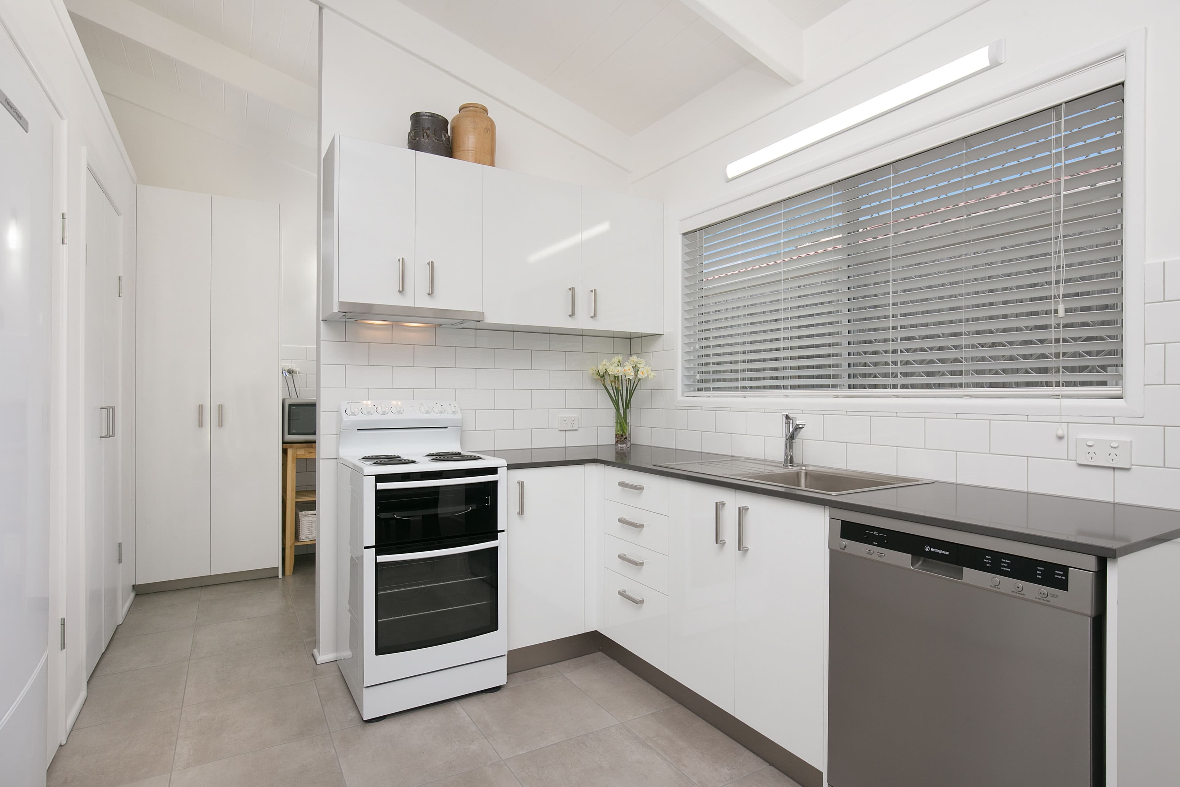 6 Blackthorn Crescent, Shailer Park QLD 4128, Shailer Park - Thumbnail 3