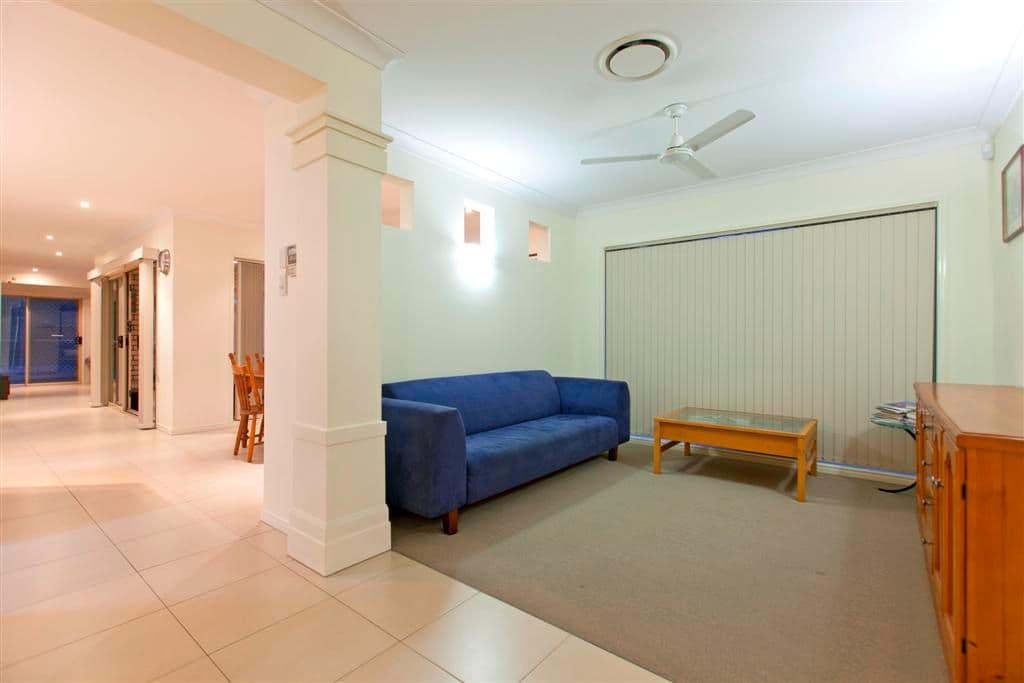 9 Red Gum Crescent, WAKERLEY QLD 4154, Wakerley - Thumbnail 3