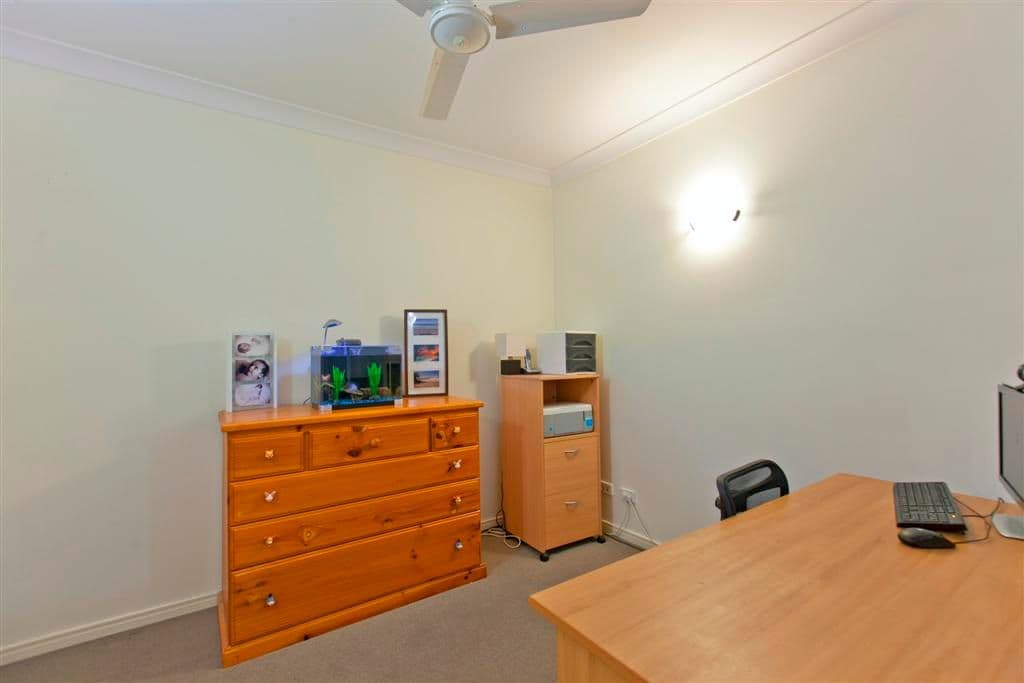 9 Red Gum Crescent, WAKERLEY QLD 4154, Wakerley - Thumbnail 5