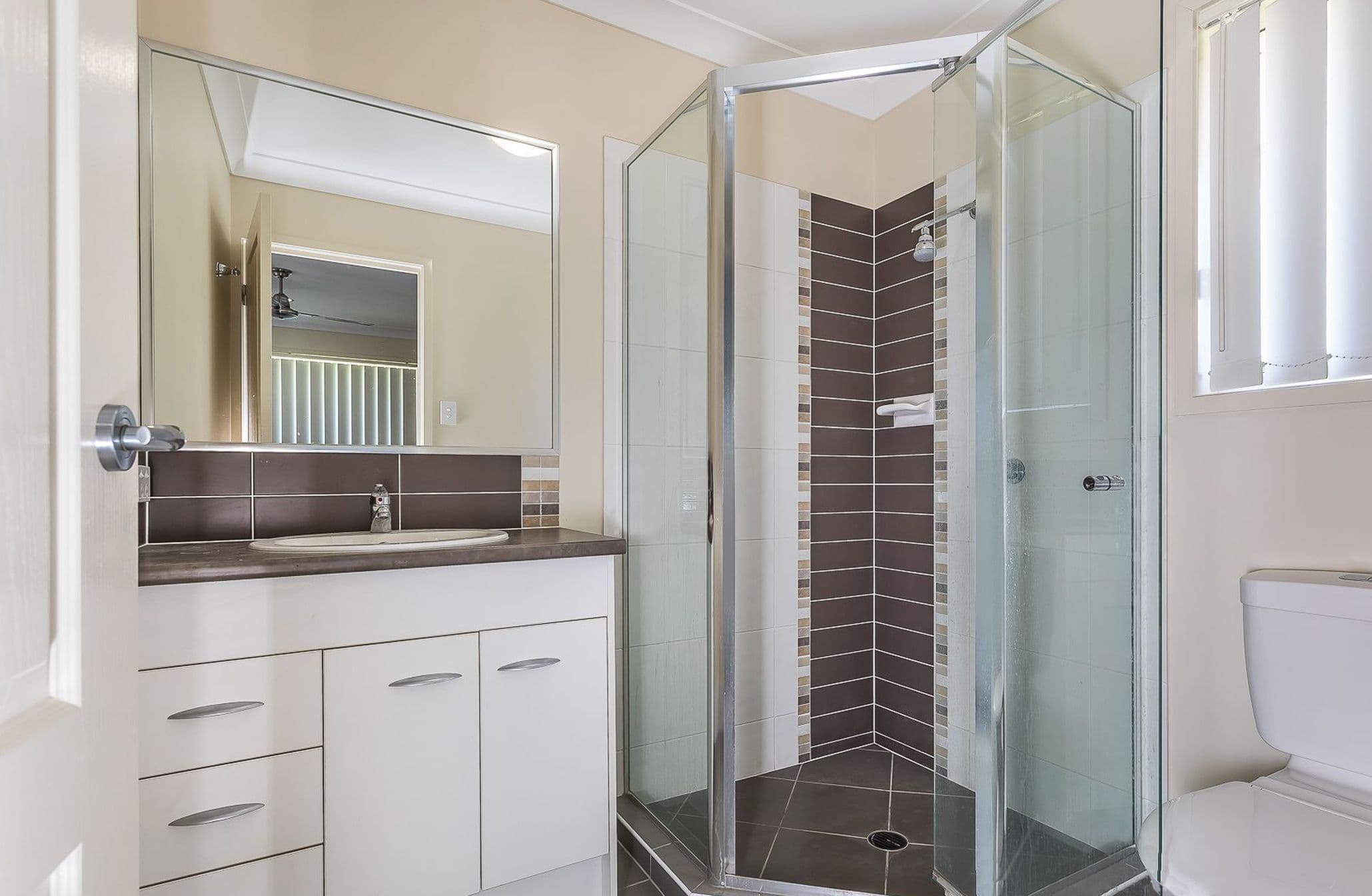 10 Highside Court, Morayfield QLD 4506, Morayfield - Thumbnail 6