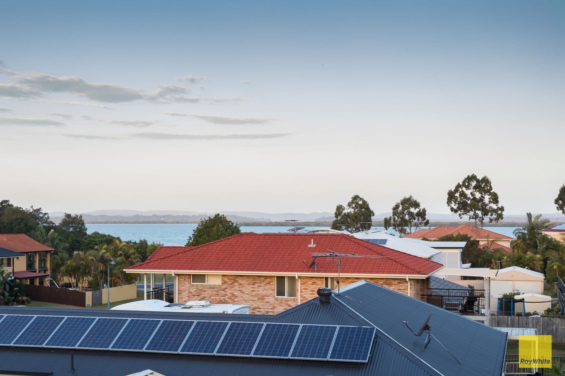 19 Penzance Drive, Redland Bay QLD 4165, Redland Bay - Thumbnail 3