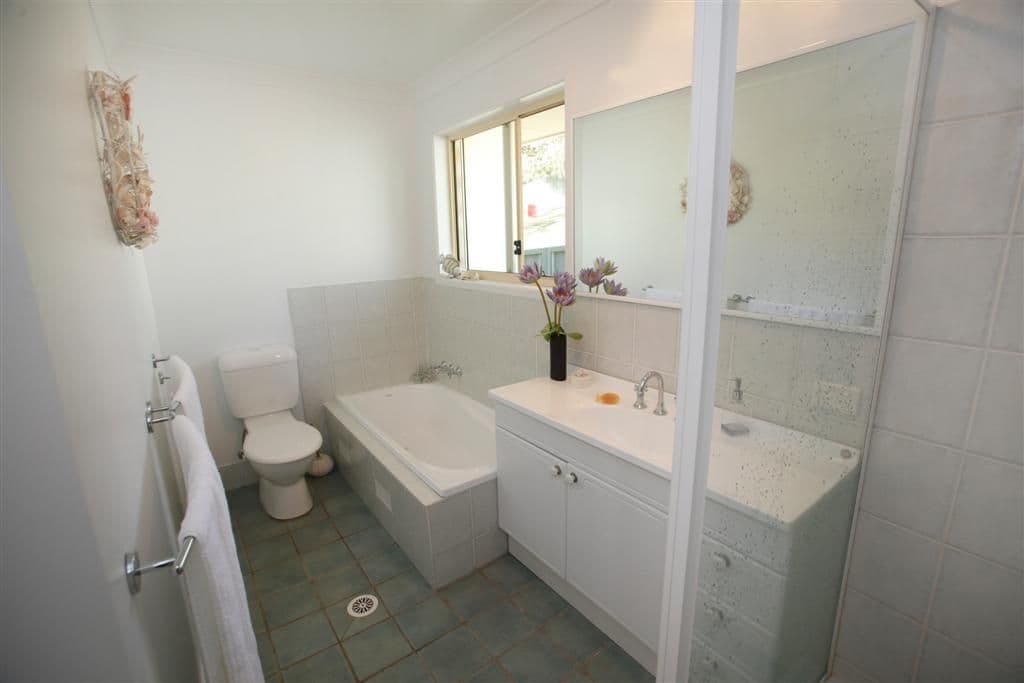 28a Montrose Avenue, ADAMSTOWN HEIGHTS NSW 2289, Adamstown Heights - Thumbnail 5