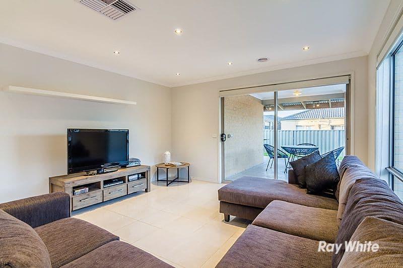 42 Challenger Circuit, Cranbourne East VIC 3977, Cranbourne East - Thumbnail 7