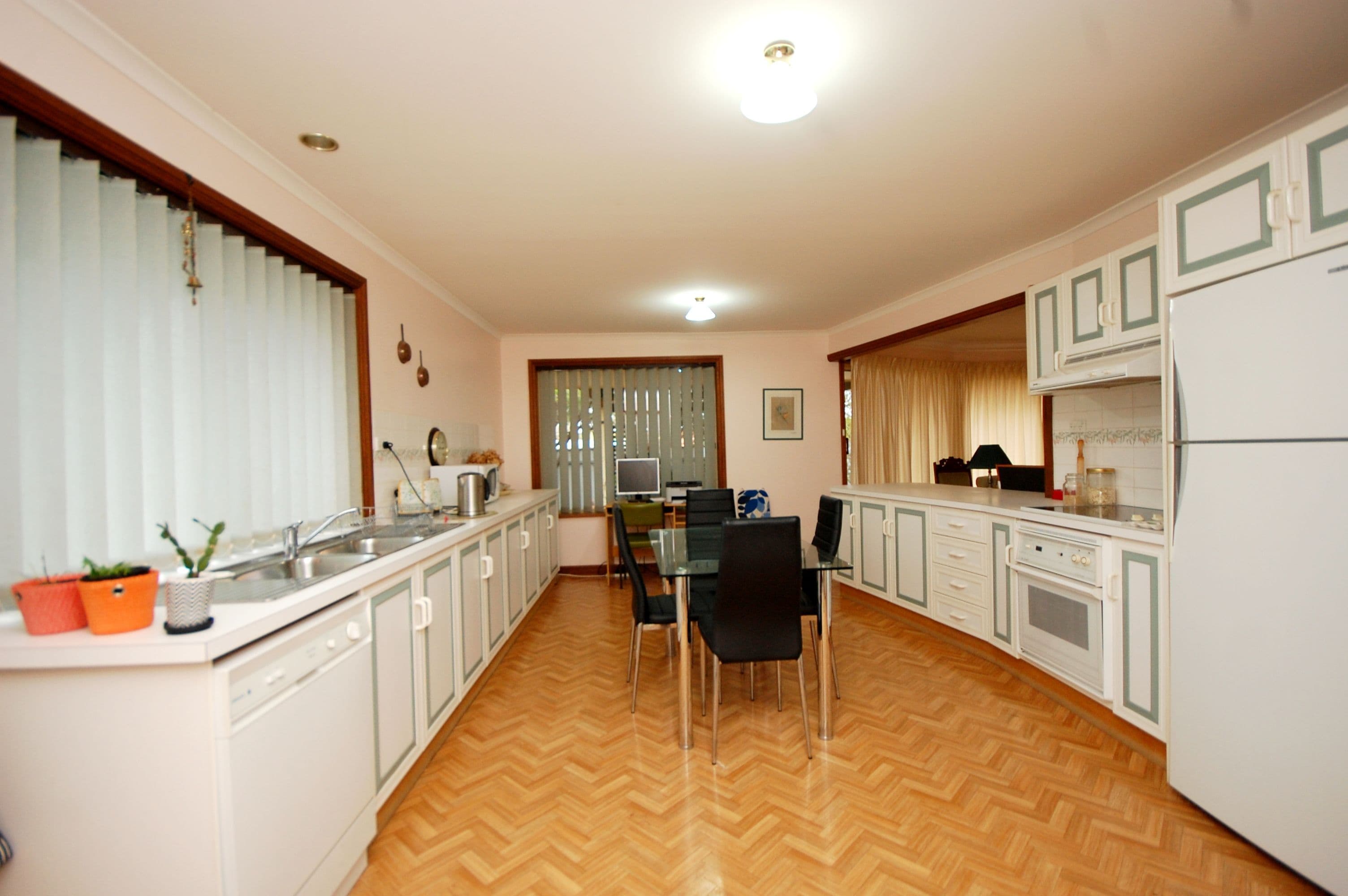 3 Dowell Place, Griffith - Thumbnail 2